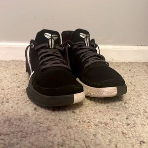 NOT FOR SALE!!! Nike mamba focus size 9.5 No box.